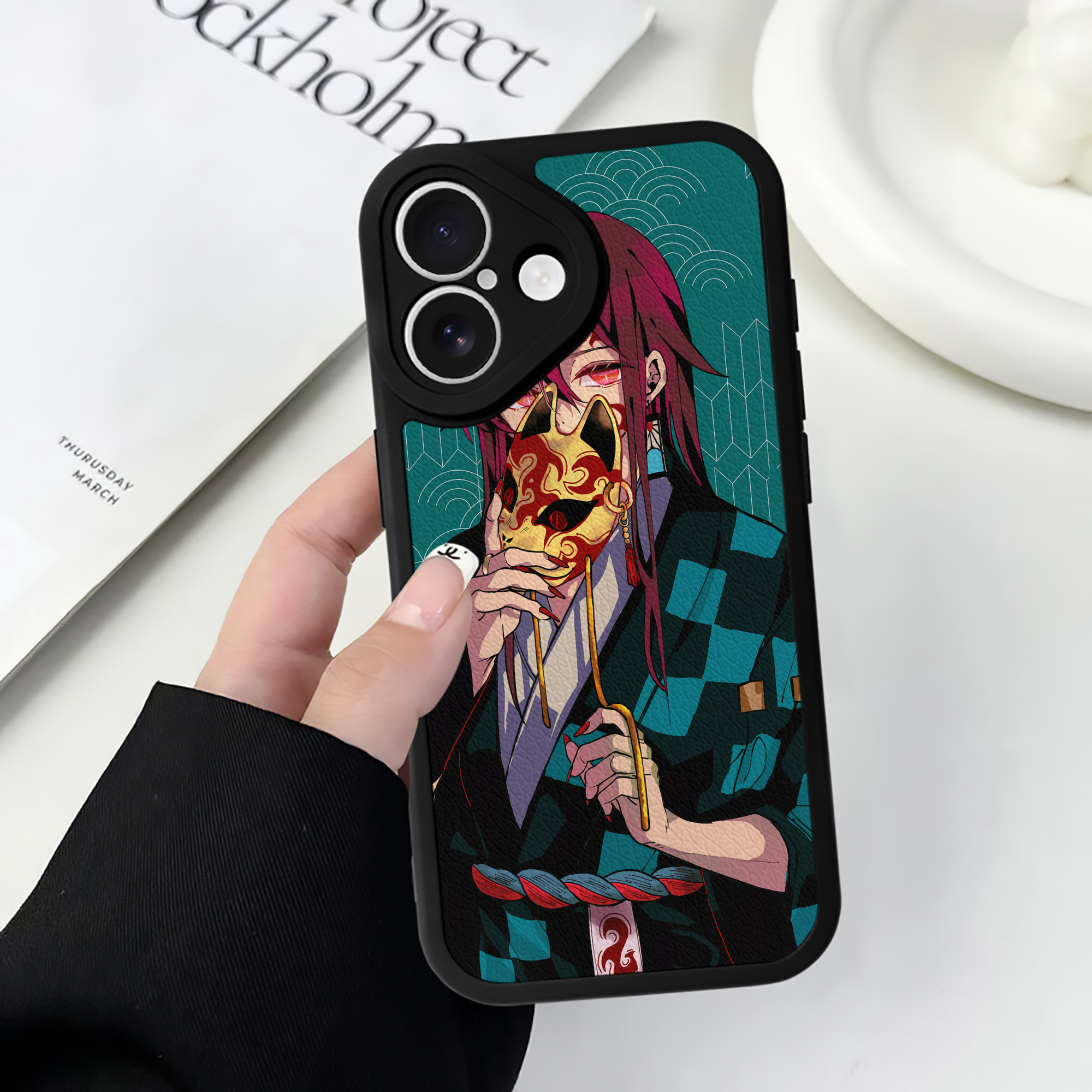 （画像用） 鬼滅の刃（きめつのやいば）竈門 炭治郎／かまど たんじろう Kamado Tanjirou 【iPhone 16シリーズ対応】シリコンスマホケース（レザー調） 材質：シリコン